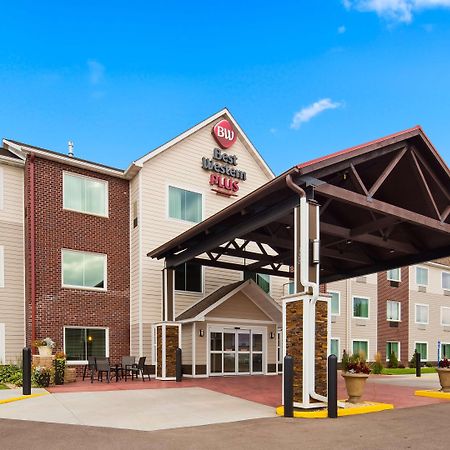 Best Western Plus Menomonie Inn & Suites Экстерьер фото